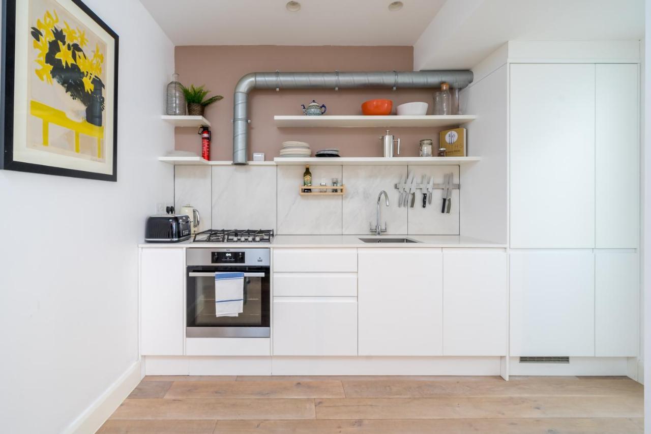 ロンドンJoivy Stylish 2-Bed Flat With Garden In Notting Hillアパートメント エクステリア 写真