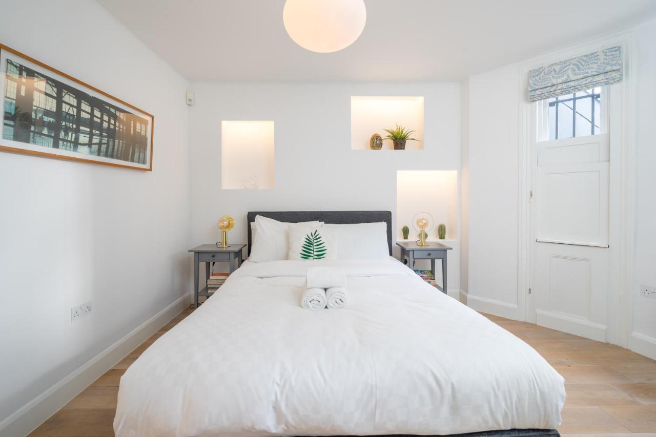 ロンドンJoivy Stylish 2-Bed Flat With Garden In Notting Hillアパートメント エクステリア 写真